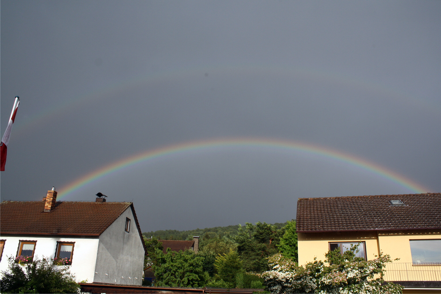 Regenbogen_18062011-gross.jpg (986540 Byte)